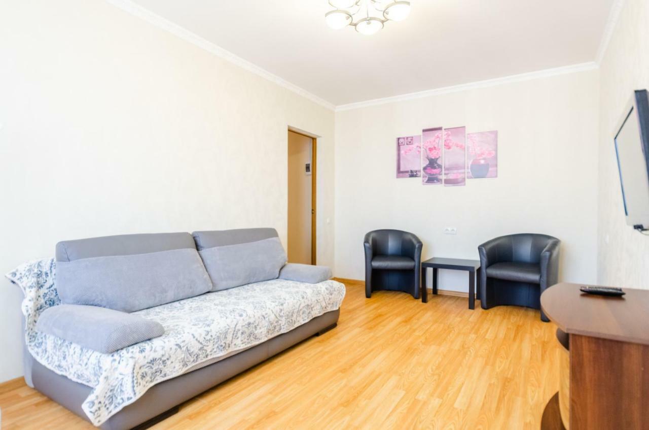 Artal Apartment On Obolonskaya Square 3 Киев Экстерьер фото