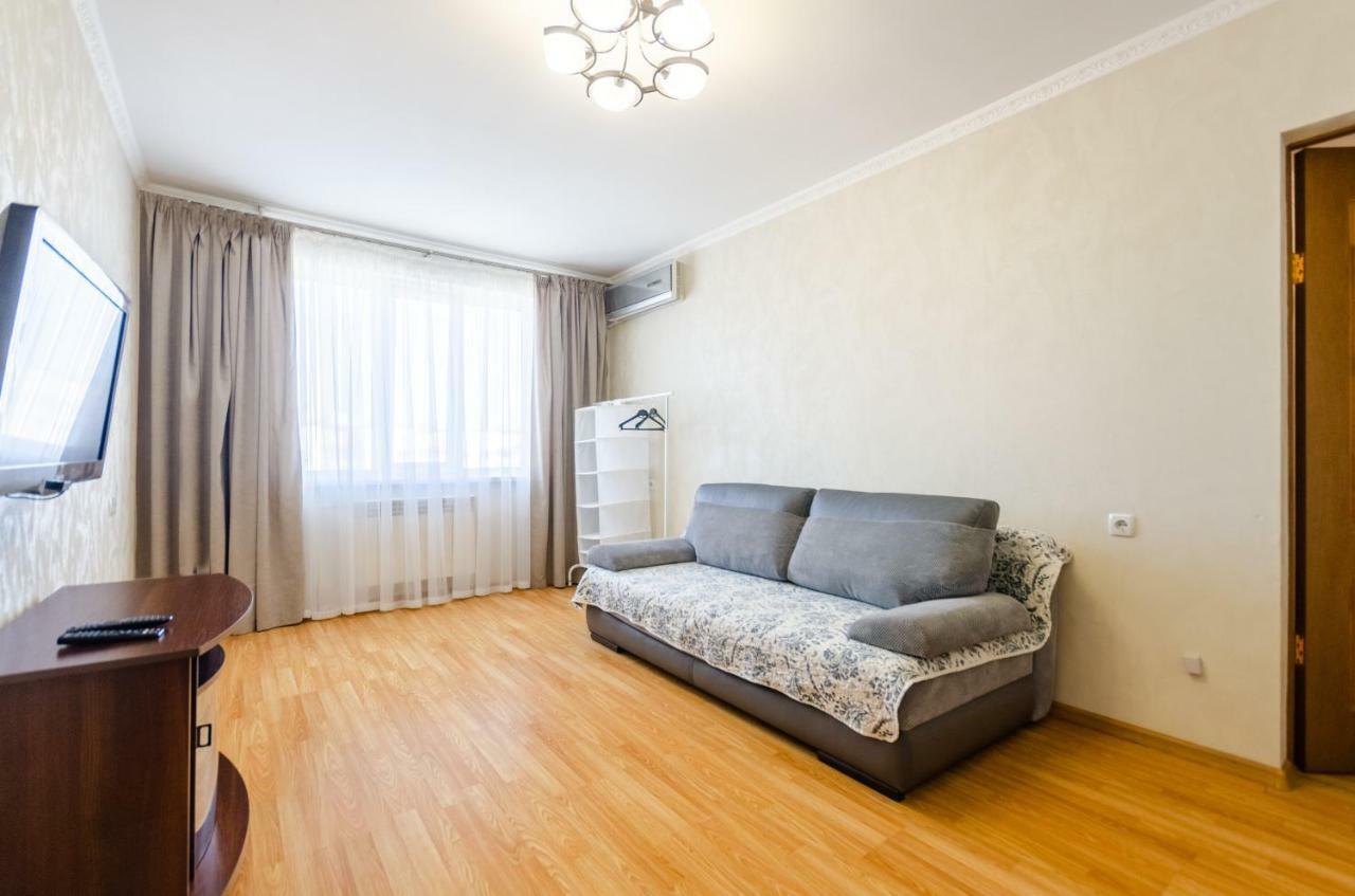 Artal Apartment On Obolonskaya Square 3 Киев Экстерьер фото