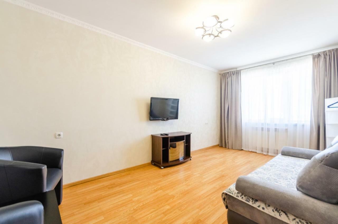 Artal Apartment On Obolonskaya Square 3 Киев Экстерьер фото